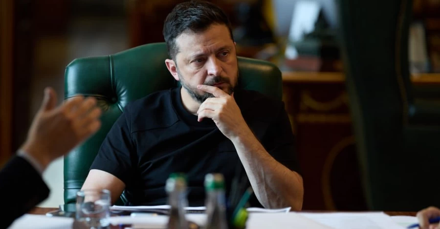  Зеленский поручил подготовить против РФ специальную санкционную операцию  