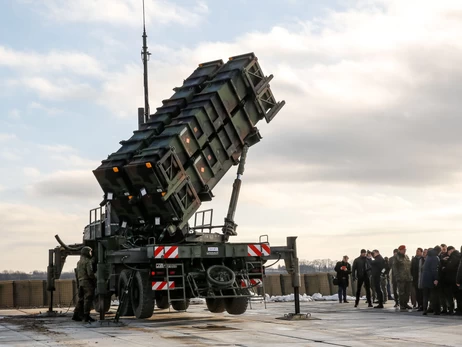 Кульбіт Трампа: чому США забрали обіцянки щодо ракет для Patriot і що робити Києву