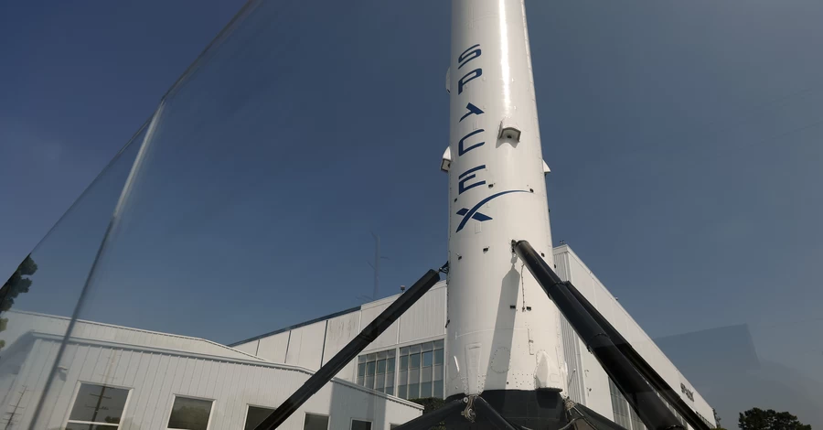 Частина SpaceX Falcon 9 урізалась в Місяць – чи буде це мати наслідки для Землі