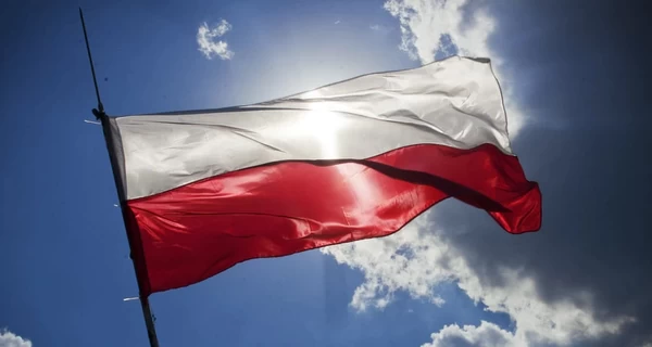  В Польше опровергли заявления о депортации украинцев призывного возраста — 