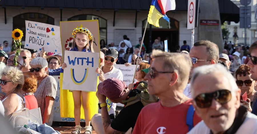 У Польщі тисячі людей вийшли на вулиці через зростання агресії проти українців