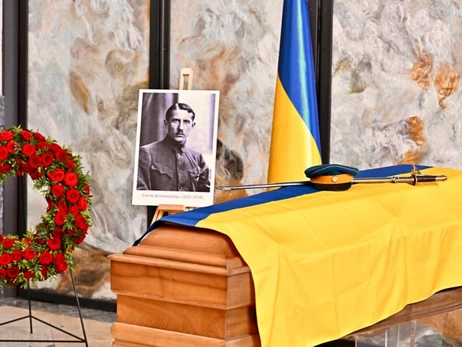 Останки Коновальця перед перепохованням відправлять на МРТ та КТ