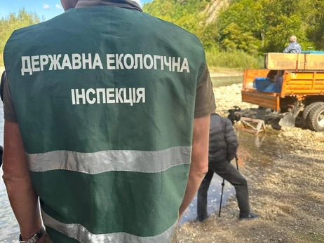 Імітація бурхливої діяльності: як Держекоінспекція піариться на «успіхах», поки Золотоноша задихається через її ж бездіяльність 