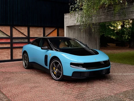 В США с аукциона продали первый электромобиль Ferrari за рекордную сумму 