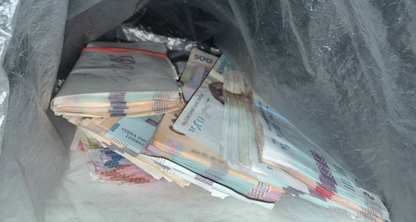 В Киеве обокрали пенсионерку на более чем 750 тысяч гривен - задержаны трое мужчин
