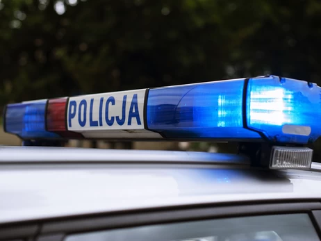 У Польщі п’яний українець влаштував погром на пляжі - пошкодив 10 авто та врізався в намет  