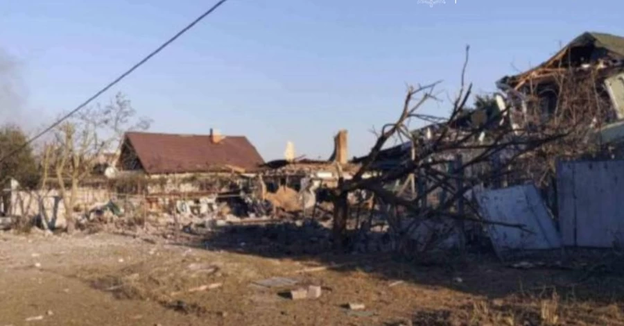 Россияне массированно атаковали Запорожье - погибли три человека, ранен ребенок