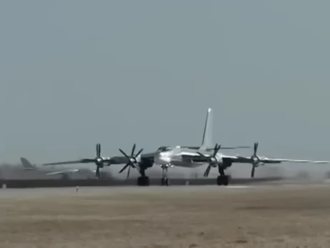 СБУ поразила Ту-95МС и два склада на аэродроме 