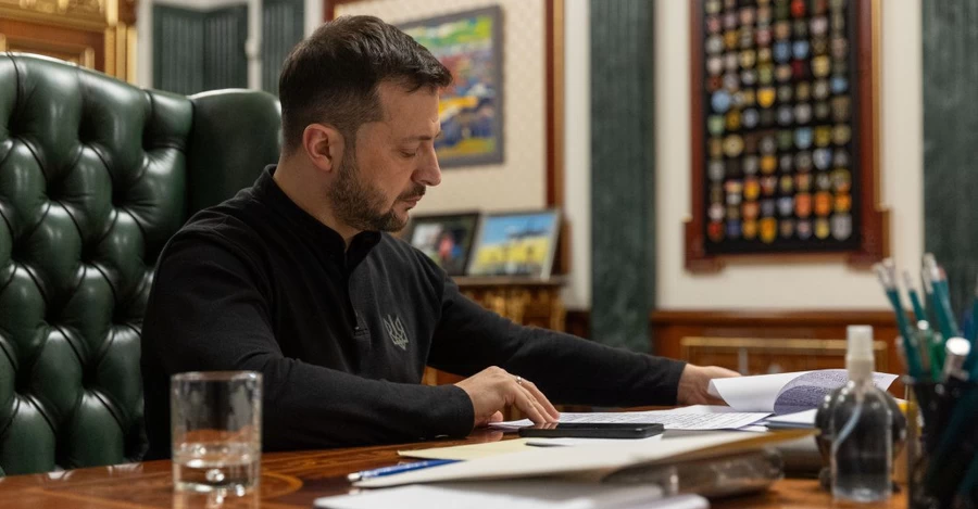 Перше влучення було в склад боєприпасів, - Зеленський про удар по Бучанському району