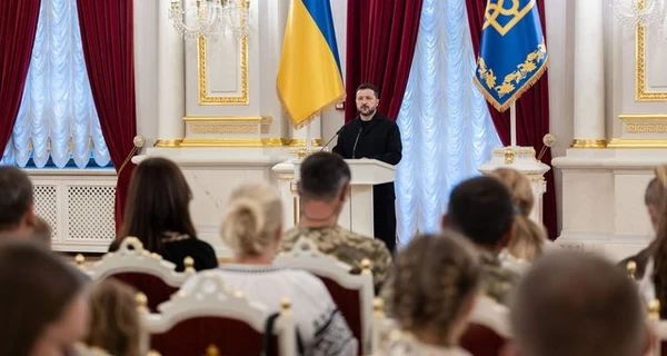 Ми зберігаємо пам'ять про кожне ім'я, - Зеленський вшанував пам'ять загиблих захисників та захисниць