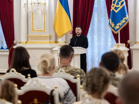 Мы храним память о каждом имени, - Зеленский почтил память погибших защитников и защитниц