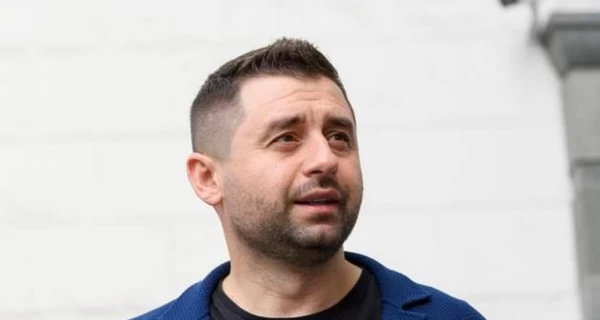 Арахамия решил стать доктором философии - работу писал по собственному опыту