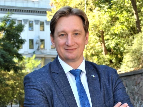 Зарплати освітян зростуть на 20% вже з 1 вересня