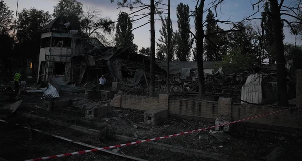 Сім людей загинули внаслідок удару по залізничному депо у Києві