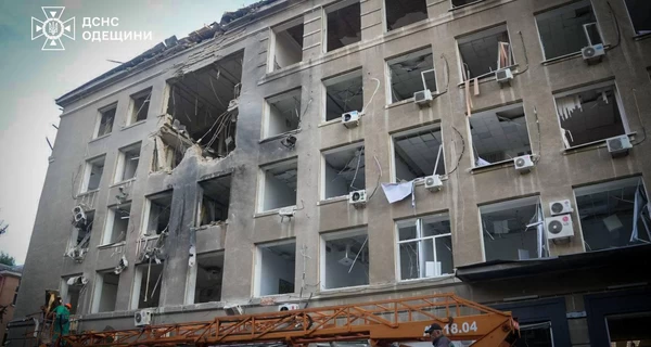 Россияне ударили «шахедами» по университету в центре Киева во время занятий, – Зеленский