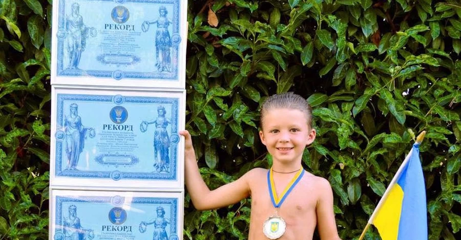 7-летний украинец за месяц установил 5 нацрекордов и вошел в историю детского спорта
