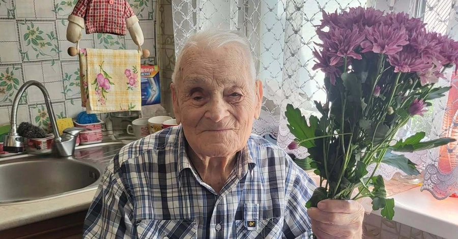 Как дожить до 105 лет на хлебе и смальце: история долгожителя с Хмельниччины