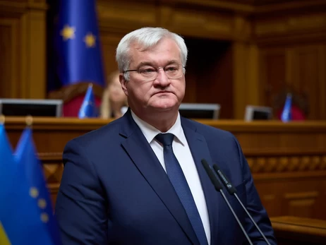 Україна попередила ICAO про небезпеку цивільних польотів у повітряному просторі РФ, - Сибіга