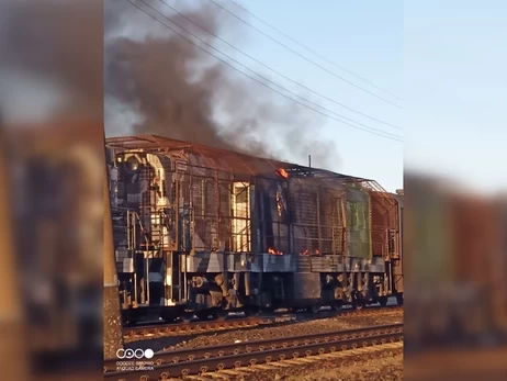Росіяни вдарили по трьох пасажирських поїздах - є загибла та поранені 