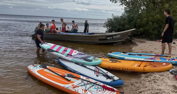 В Киевской области людей на SUP-досках отнесло от берега на несколько километров
