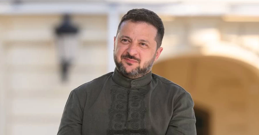 Дрон мало не врізався в літак Зеленського під час вильоту з Молдови 