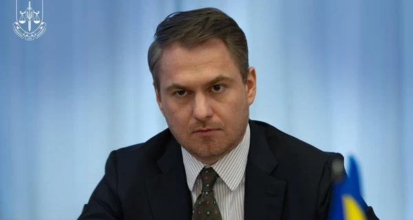 Генпрокурор Кравченко подписал подозрения директору НАБУ и 
