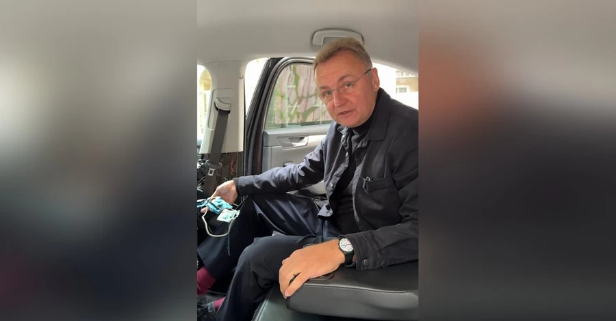 У мэра Львова Садового в служебном авто нашли «прослушку»