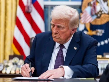 Трамп підписав закон про «пекельні санкції» проти Росії