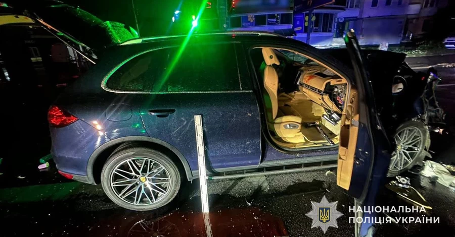 У Тернополі нетверезий водій в’їхав у мікроавтобус: серед 8 постраждалих - 4-річна дитина