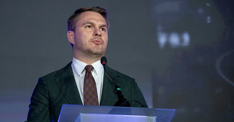 Журналисты выяснили, что Кравченко уехал из Украины на премиум-такси