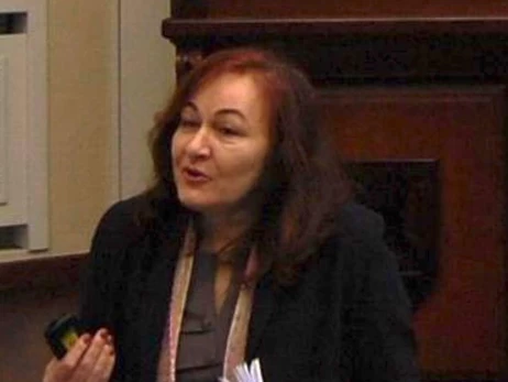 У справі проти «Омега Три» суд процитував рекламний допис у Facebook і залучив низку держорганів