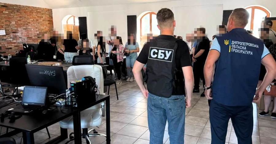Запрацював закон про шахрайські кол-центри — за роботу в “офісах” можна сісти на десять років