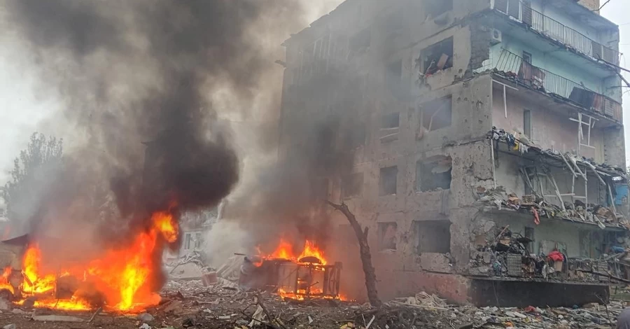 Росіяни скинули чотири авіабомби на Олександрівку на Донеччині - є загиблі та поранені 