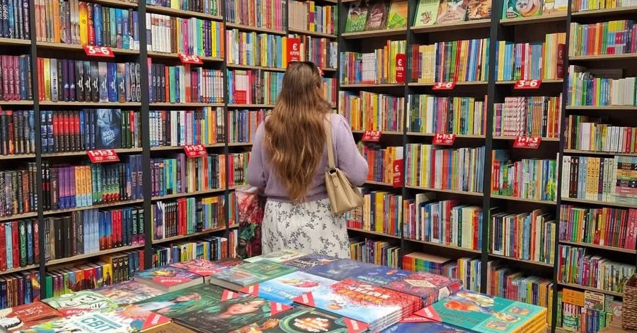Российские обстрелы повредил сети Книгарни 
