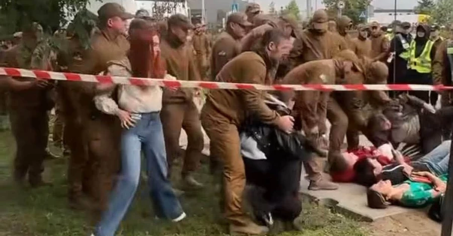 Кличко заявив, що звернувся до поліції через дії «Муніципальної охорони» на Теремках