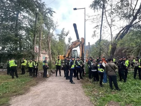 В КГГА объяснили, почему не выбрали другой марштрут для теплотрасы на Теремках 