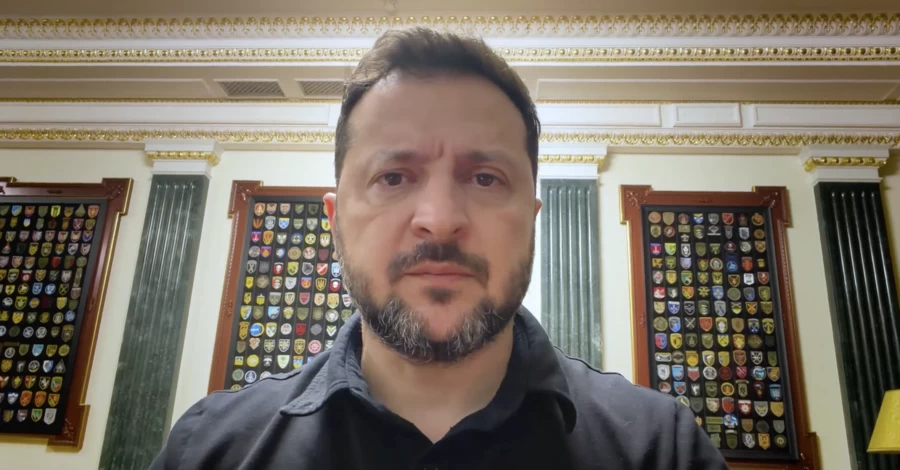 Россия ударила по жилому дому и школе в Сумах - Зеленский рассказал о последствиях атаки