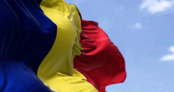 В Румынии уже третий кандидат в премьеры не получил вотума доверия в парламенте
