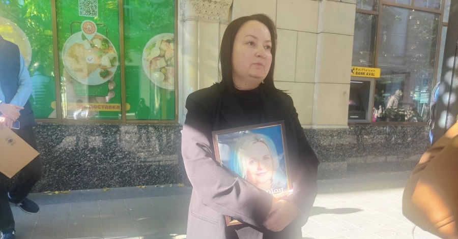 Дочь Ирины Фарион назвала пожизненный приговор убийце ее матери Вячеславу Зинченко 