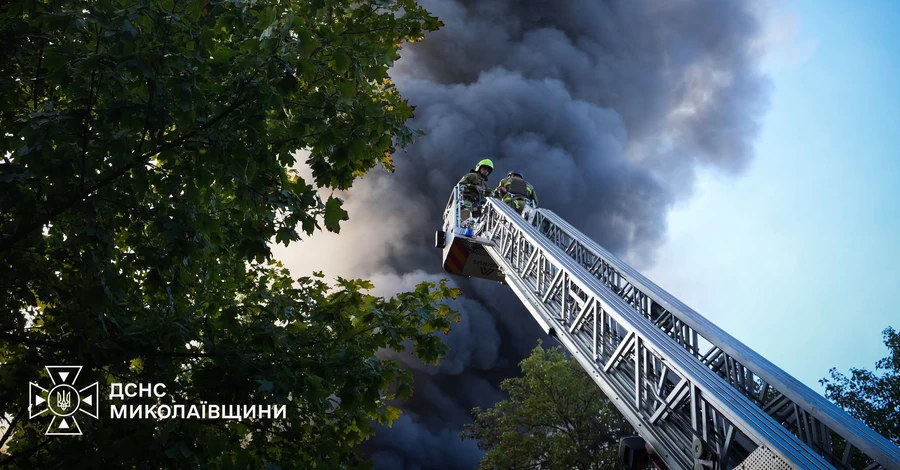 Комбінована атака РФ на Миколаїв - є постраждалі, пошкоджено портову та цивільну інфраструктуру