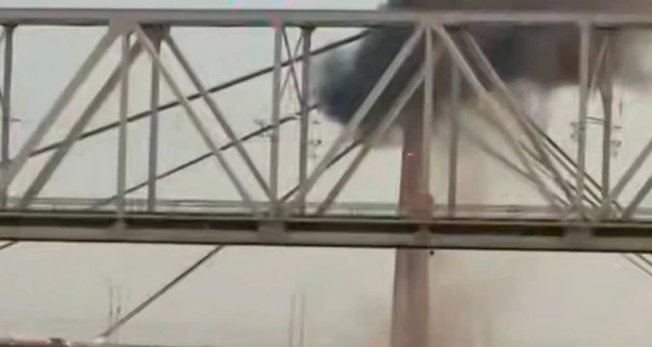 Россияне ударили по Северному мосту в Киеву, пострадали два человека