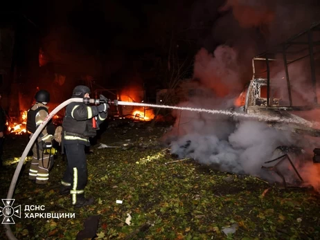 Росія атакувала Харків «Бандеролями»  - є загиблі та поранені, зі знищеного авто врятували собаку