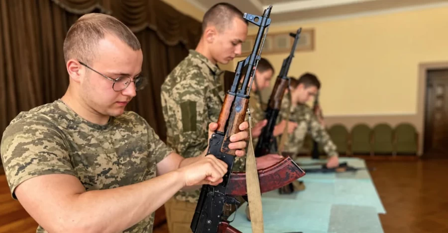 Не сдашь «Основы национального сопротивления» - вылетишь из вуза: что нужно знать студентам о новом предмете 