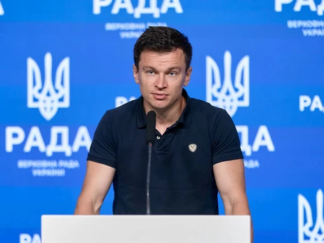 На ногу нардепа Костюка наїхав автомобіль у центрі Києва