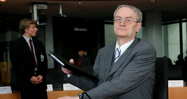Задержанный экс-глава BND мог передать секретные документы Азербайджану - в Баку опровергают