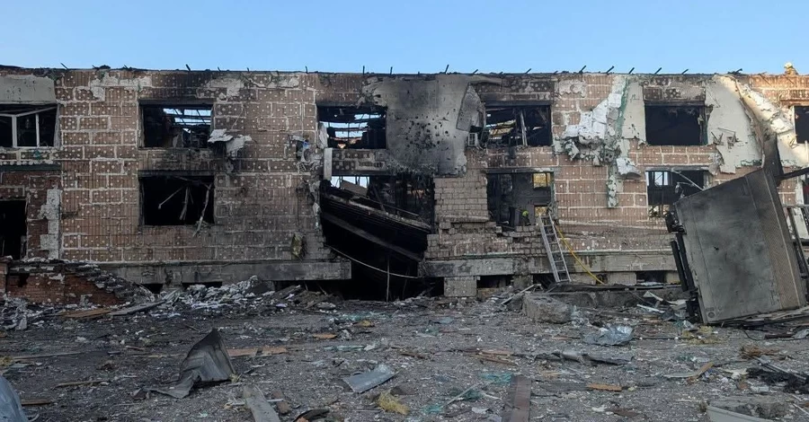 У Києві через російську атаку згорів склад онлайн-медіа 