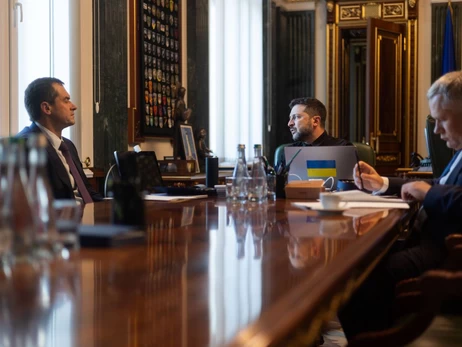 Глава Евросовета пригласил Зеленского на саммит ЕС для обсуждения вступления Украины 