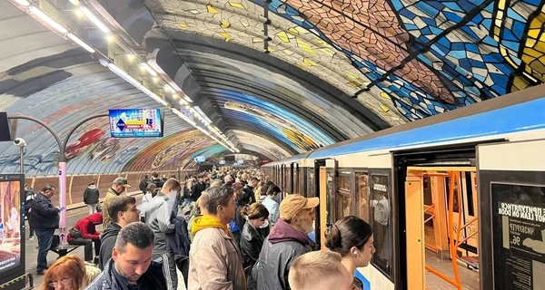 В Украине ввели аварийные отключения света, в Киеве обесточен электротранспорт