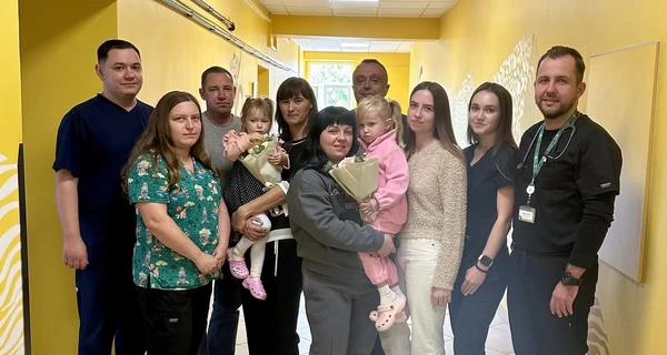 Во Львове провели одновременную трансплантацию почек двум маленьким девочкам от одного донора