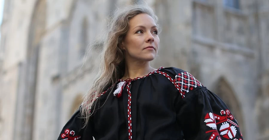 Елена Шоптенко - о свадьбе в замке, новой семейной жизни и терапии в танце